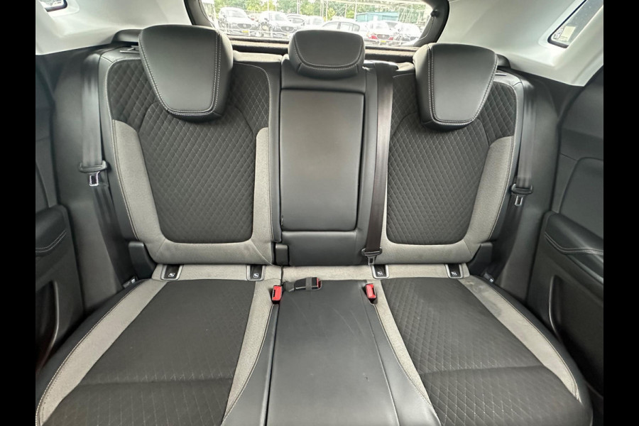 Opel Grandland X 1.2 Turbo Business Executive | ACHTERUITRIJCAMERA|AUT | AIRCO | NAP