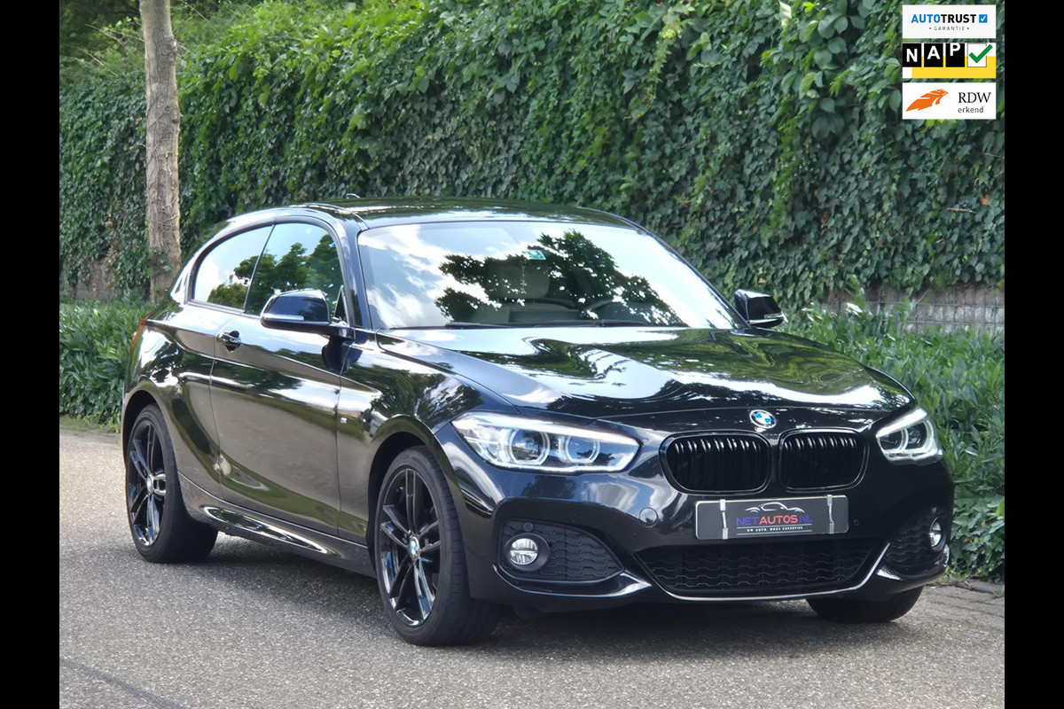 BMW 1-serie 120i High Executive M Pakket Coupe Apple CarPlay Harman & Kardon LED NAP NL BMW 1-serie 120i High Executive M Pakket Coupe Apple CarPlay Harman & Kardon LED NAP NL