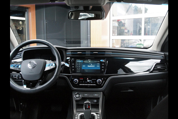 SsangYong Korando E-Motion Titanium 2WD | Trekhaak | Camera | Cruise Control | NL-Auto | Leer |