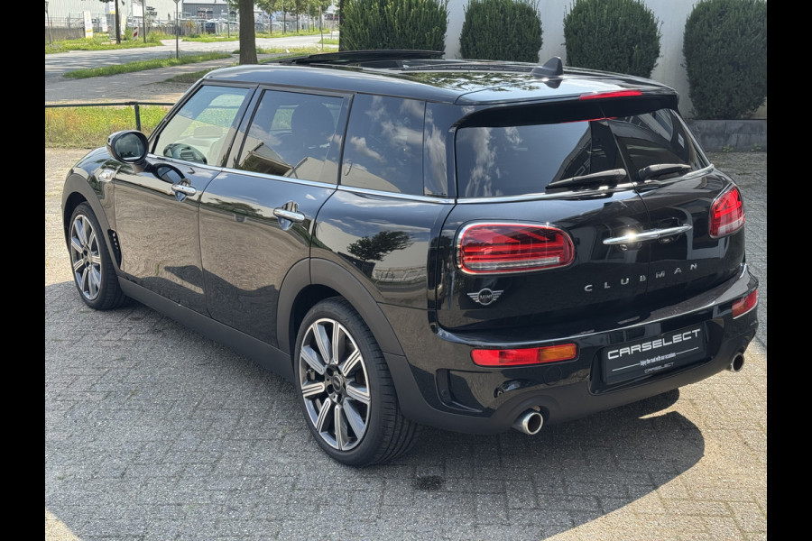 MINI Clubman 2.0 Cooper S ALL4 MINI Yours, adaptieve cruise control, Head-up, panoramadak,Leder, Camera. Een proefrit levert het bewijs. Neem contact op en we maken een afspraak!