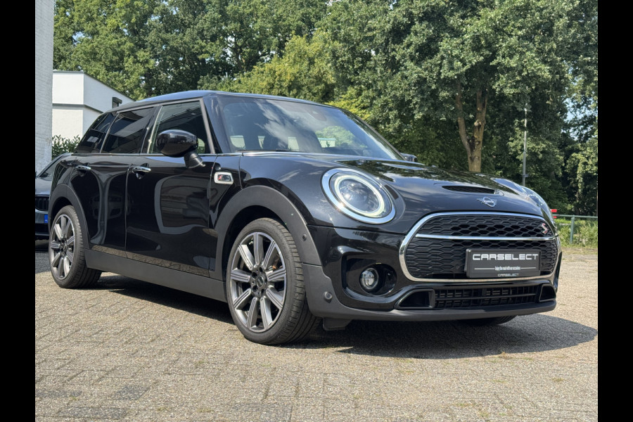 MINI Clubman 2.0 Cooper S ALL4 MINI Yours, adaptieve cruise control, Head-up, panoramadak,Leder, Camera. Een proefrit levert het bewijs. Neem contact op en we maken een afspraak!