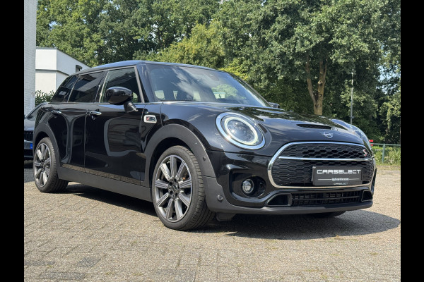 MINI Clubman 2.0 Cooper S ALL4 MINI Yours, adaptieve cruise control, Head-up, panoramadak,Leder, Camera. Een proefrit levert het bewijs. Neem contact op en we maken een afspraak!