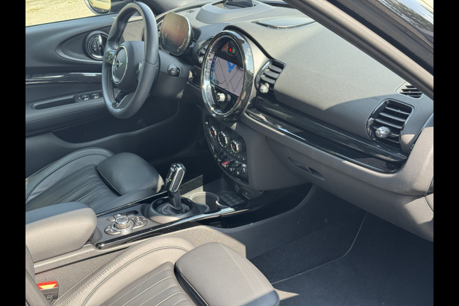 MINI Clubman 2.0 Cooper S ALL4 MINI Yours, adaptieve cruise control, Head-up, panoramadak,Leder, Camera. Een proefrit levert het bewijs. Neem contact op en we maken een afspraak!
