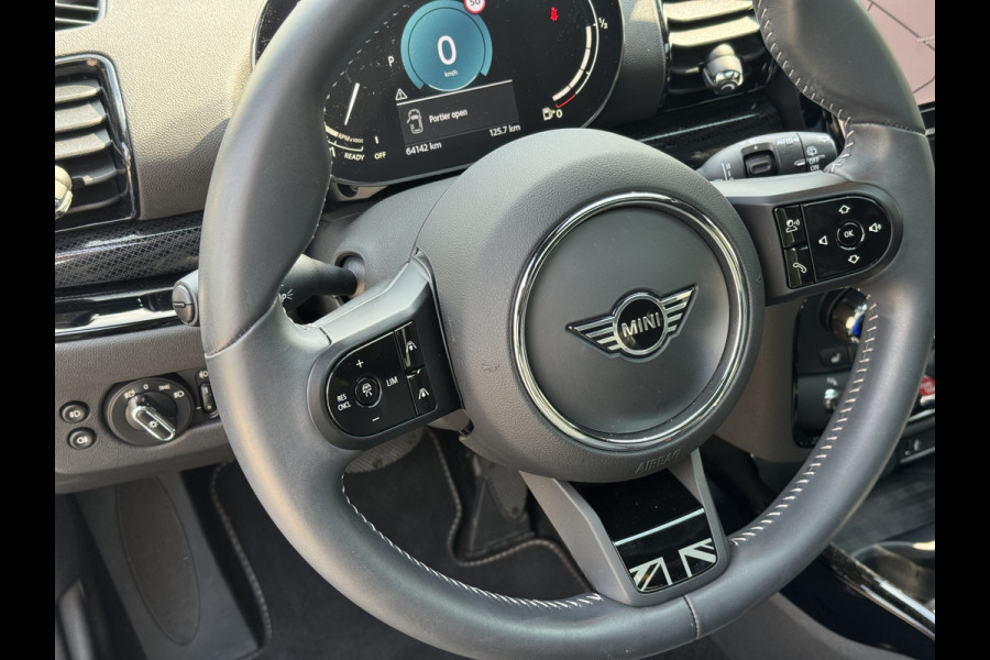 MINI Clubman 2.0 Cooper S ALL4 MINI Yours, adaptieve cruise control, Head-up, panoramadak,Leder, Camera. Een proefrit levert het bewijs. Neem contact op en we maken een afspraak!