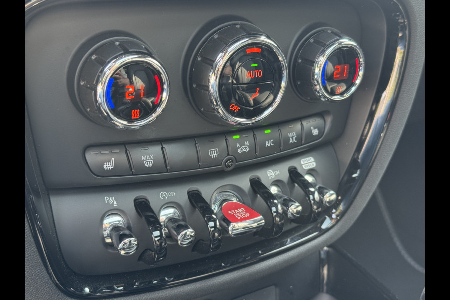 MINI Clubman 2.0 Cooper S ALL4 MINI Yours, adaptieve cruise control, Head-up, panoramadak,Leder, Camera. Een proefrit levert het bewijs. Neem contact op en we maken een afspraak!