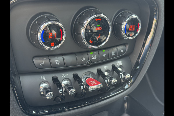 MINI Clubman 2.0 Cooper S ALL4 MINI Yours, adaptieve cruise control, Head-up, panoramadak,Leder, Camera. Een proefrit levert het bewijs. Neem contact op en we maken een afspraak!