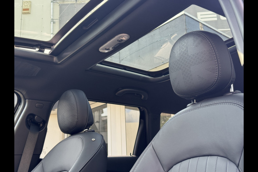 MINI Clubman 2.0 Cooper S ALL4 MINI Yours, adaptieve cruise control, Head-up, panoramadak,Leder, Camera. Een proefrit levert het bewijs. Neem contact op en we maken een afspraak!