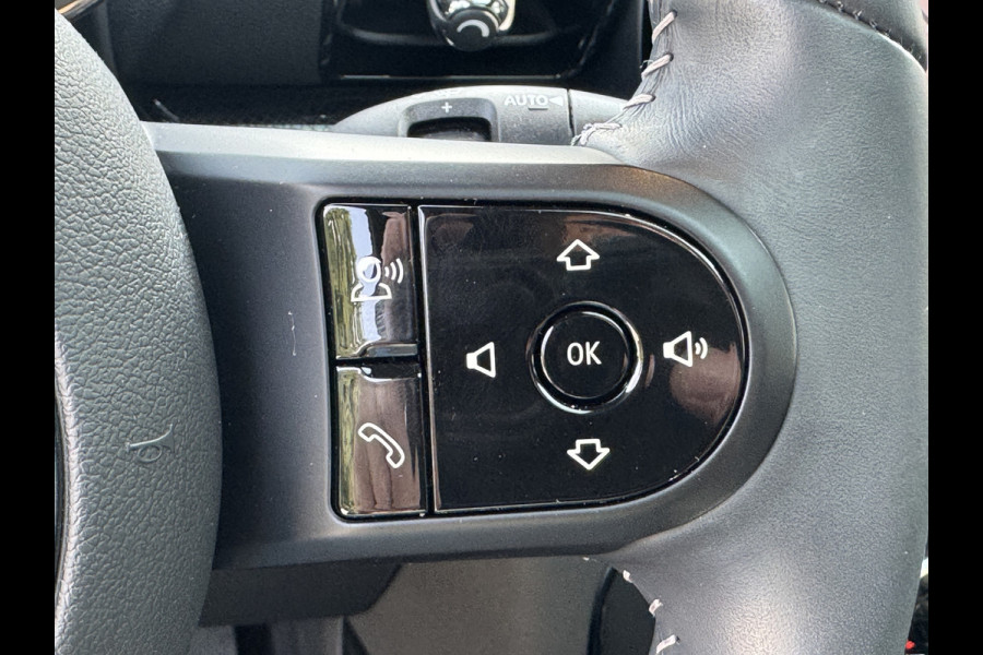 MINI Clubman 2.0 Cooper S ALL4 MINI Yours, adaptieve cruise control, Head-up, panoramadak,Leder, Camera. Een proefrit levert het bewijs. Neem contact op en we maken een afspraak!