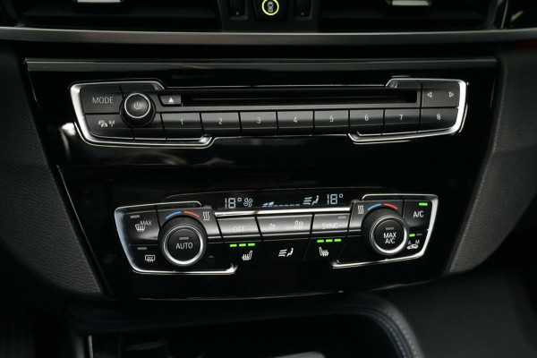 BMW X1 xDrive20i M Sport Facelift Automaat 192 PK | Pano-dak | CarPlay | Acc | Harman/Kardon | Camera | Trekhaak | Stoelverwarming | HU