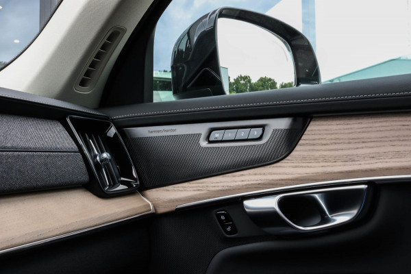 Volvo XC90 2.0 T8 PLUS DARK - PANO - HARMAN KARDON - 21 INCH