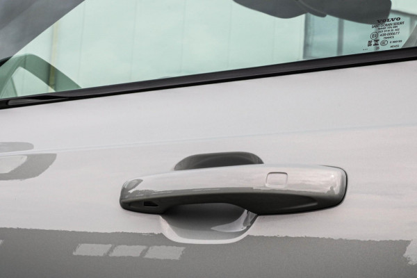Volvo XC90 2.0 T8 PLUS DARK - PANO - HARMAN KARDON - 21 INCH