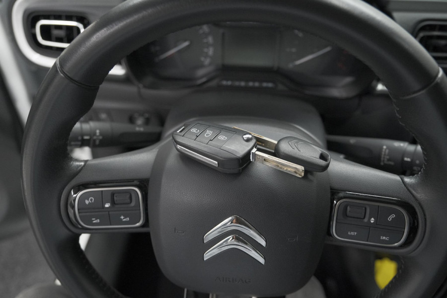 Citroën C3 PureTech 110 S&S Shine | Camera | Navigatie | Apple Carplay | Parkeersensoren
