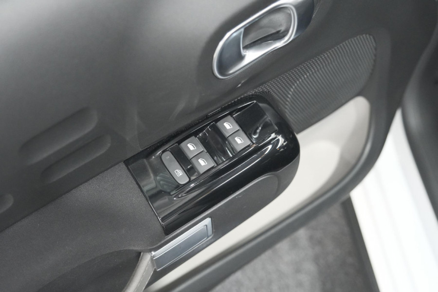 Citroën C3 PureTech 110 S&S Shine | Camera | Navigatie | Apple Carplay | Parkeersensoren