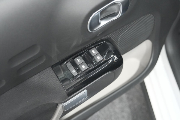 Citroën C3 PureTech 110 S&S Shine | Camera | Navigatie | Apple Carplay | Parkeersensoren