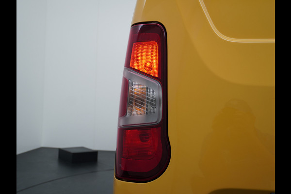 Opel Combo 1.5D L1H1 Edition 9x Op voorraad! 3-Pers. Airco Cruise-Contr. Bluetooth Elektr.ramen Elektr.spiegels+Verwarmd Centr.Vergr+ab. Schuifdeur Betonplex vloer Lat om Lat betimmering Allesdragers  3 zit