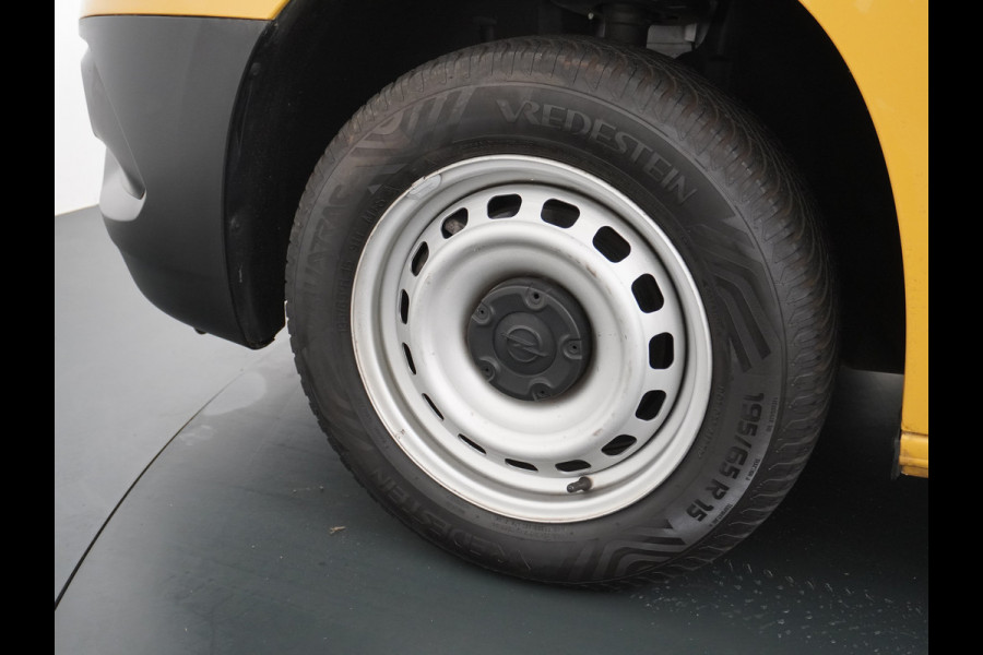 Opel Combo 1.5D L1H1 Edition 9x Op voorraad! 3-Pers. Airco Cruise-Contr. Bluetooth Elektr.ramen Elektr.spiegels+Verwarmd Centr.Vergr+ab. Schuifdeur Betonplex vloer Lat om Lat betimmering Allesdragers  3 zit