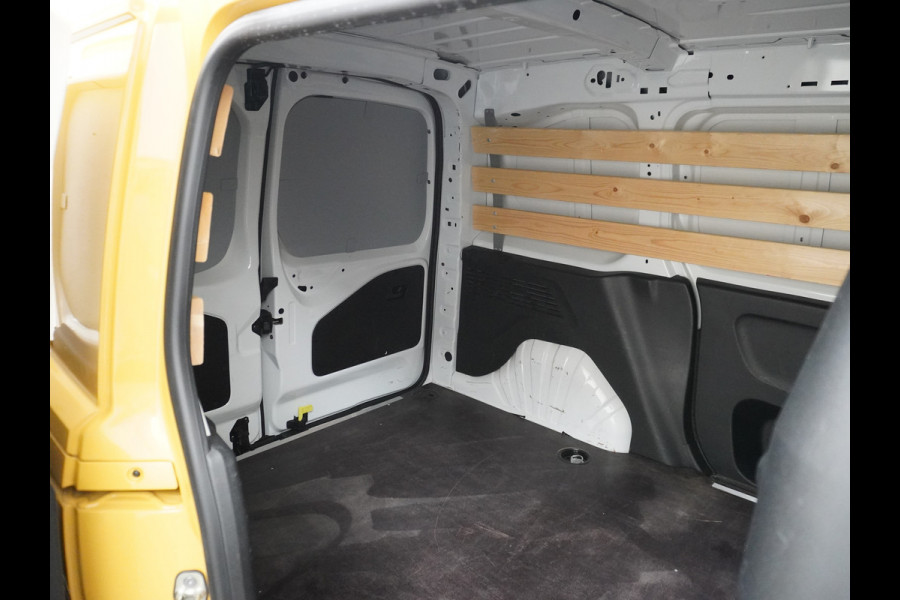 Opel Combo 1.5D L1H1 Edition 9x Op voorraad! 3-Pers. Airco Cruise-Contr. Bluetooth Elektr.ramen Elektr.spiegels+Verwarmd Centr.Vergr+ab. Schuifdeur Betonplex vloer Lat om Lat betimmering Allesdragers  3 zit