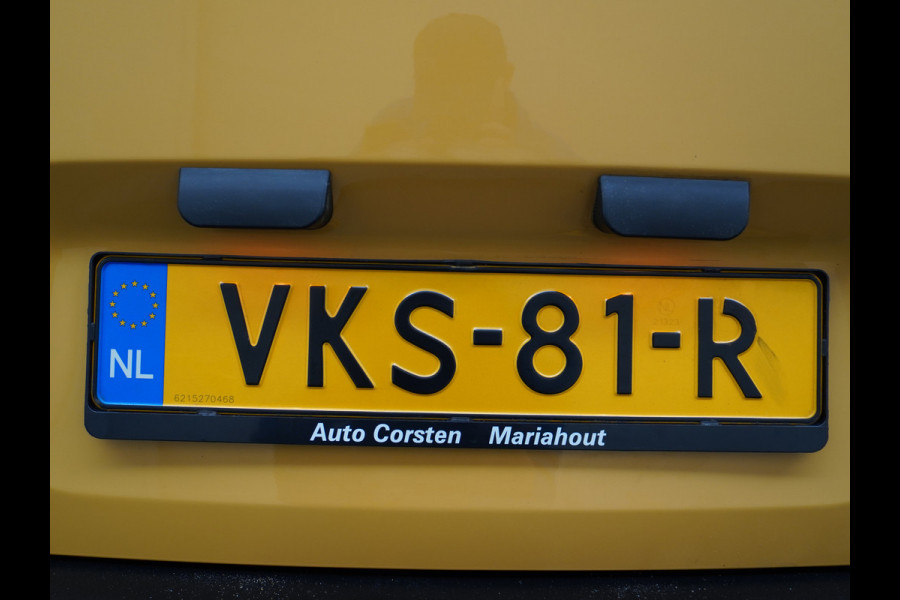 Opel Combo 1.5CDTI 9x Op voorraad! 3-Persoons Airco Cruise Control Bluetooth Elektr.ramen Elektr.spiegels+Verwarmd Centr.Vergr+ab. L1H1 Edi Schuifdeur Betonplex vloer Lat om Lat betimmering Origin. NLse auto, van binnen en buiten een Keurige Combo!