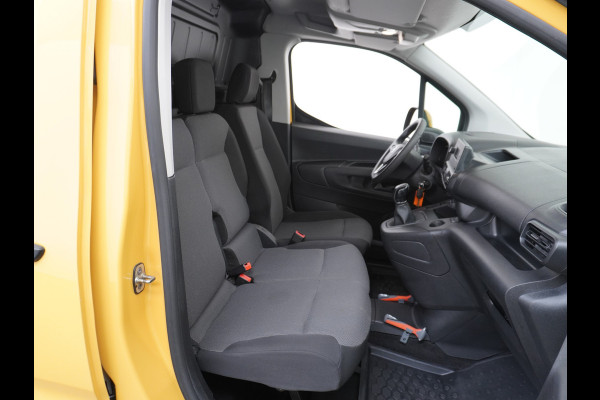 Opel Combo 1.5CDTI 9x Op voorraad! 3-Persoons Airco Cruise Control Bluetooth Elektr.ramen Elektr.spiegels+Verwarmd Centr.Vergr+ab. L1H1 Edi Schuifdeur Betonplex vloer Lat om Lat betimmering Origin. NLse auto, van binnen en buiten een Keurige Combo!