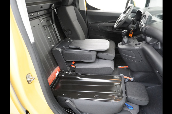 Opel Combo 1.5CDTI 9x Op voorraad! 3-Persoons Airco Cruise Control Bluetooth Elektr.ramen Elektr.spiegels+Verwarmd Centr.Vergr+ab. L1H1 Edi Schuifdeur Betonplex vloer Lat om Lat betimmering Origin. NLse auto, van binnen en buiten een Keurige Combo!