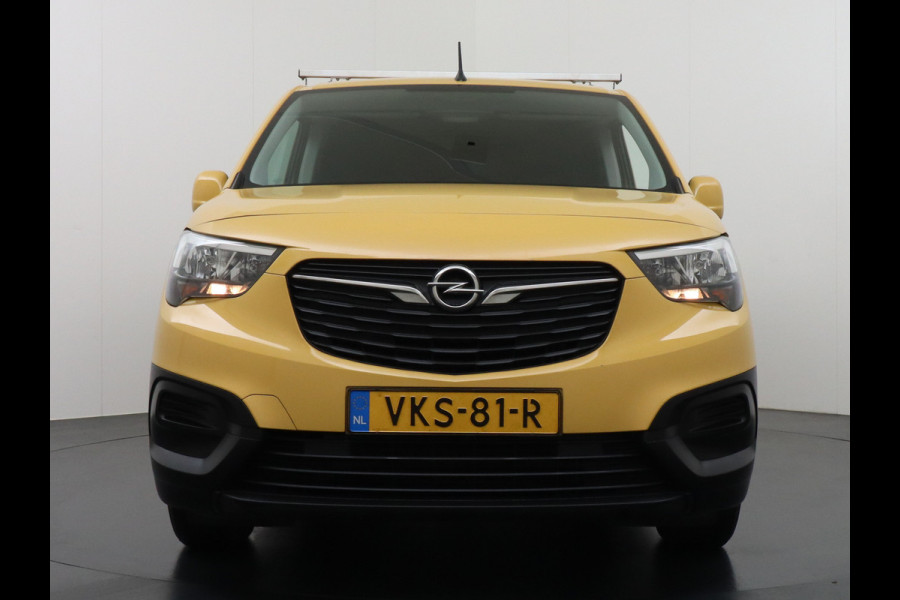 Opel Combo 1.5CDTI 9x Op voorraad! 3-Persoons Airco Cruise Control Bluetooth Elektr.ramen Elektr.spiegels+Verwarmd Centr.Vergr+ab. L1H1 Edi Schuifdeur Betonplex vloer Lat om Lat betimmering Origin. NLse auto, van binnen en buiten een Keurige Combo!