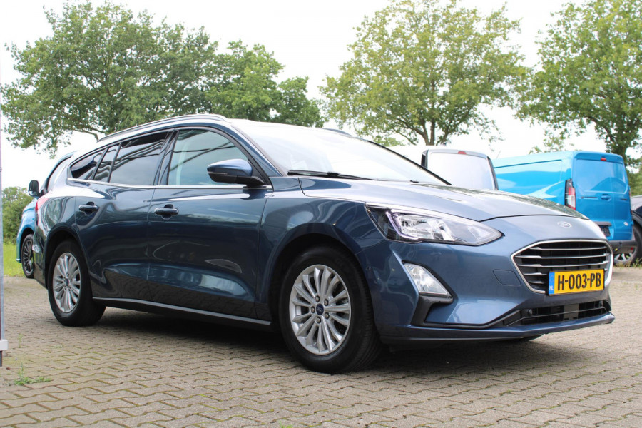 Ford FOCUS Wagon 1.0 EcoBoost Titanium Business | Winterpack | Cruise Control | Navigatie | Climate Control | Camera |