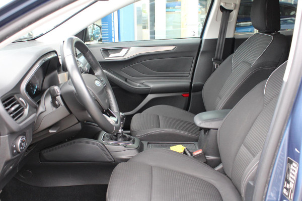 Ford FOCUS Wagon 1.0 EcoBoost Titanium Business | Winterpack | Cruise Control | Navigatie | Climate Control | Camera |