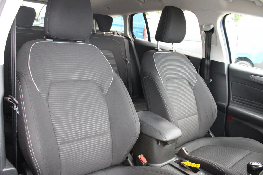 Ford FOCUS Wagon 1.0 EcoBoost Titanium Business | Winterpack | Cruise Control | Navigatie | Climate Control | Camera |