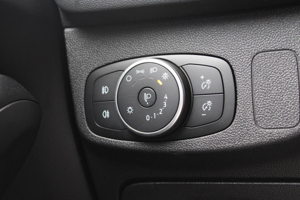 Ford FOCUS Wagon 1.0 EcoBoost Titanium Business | Winterpack | Cruise Control | Navigatie | Climate Control | Camera |