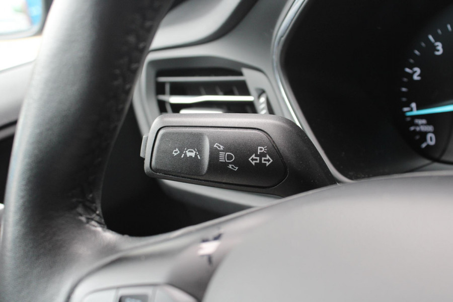 Ford FOCUS Wagon 1.0 EcoBoost Titanium Business | Winterpack | Cruise Control | Navigatie | Climate Control | Camera |