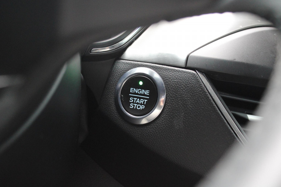 Ford FOCUS Wagon 1.0 EcoBoost Titanium Business | Winterpack | Cruise Control | Navigatie | Climate Control | Camera |