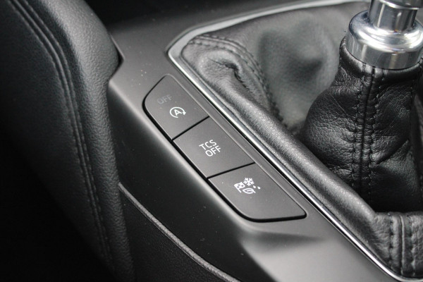 Ford FOCUS Wagon 1.0 EcoBoost Titanium Business | Winterpack | Cruise Control | Navigatie | Climate Control | Camera |