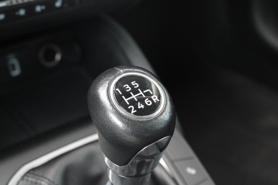 Ford FOCUS Wagon 1.0 EcoBoost Titanium Business | Winterpack | Cruise Control | Navigatie | Climate Control | Camera |