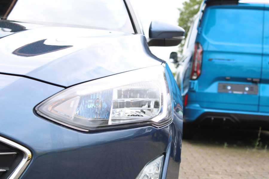 Ford FOCUS Wagon 1.0 EcoBoost Titanium Business | Winterpack | Cruise Control | Navigatie | Climate Control | Camera |