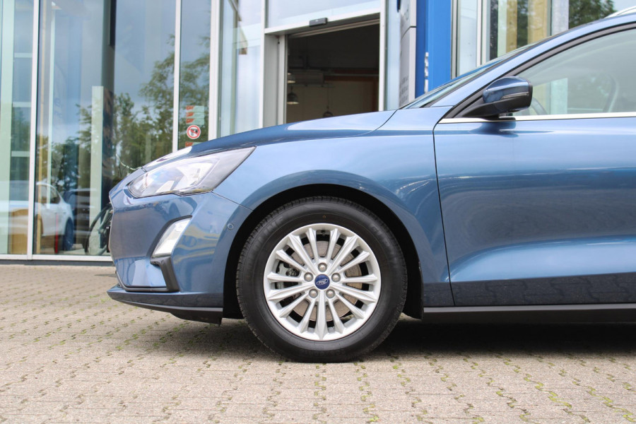 Ford FOCUS Wagon 1.0 EcoBoost Titanium Business | Winterpack | Cruise Control | Navigatie | Climate Control | Camera |