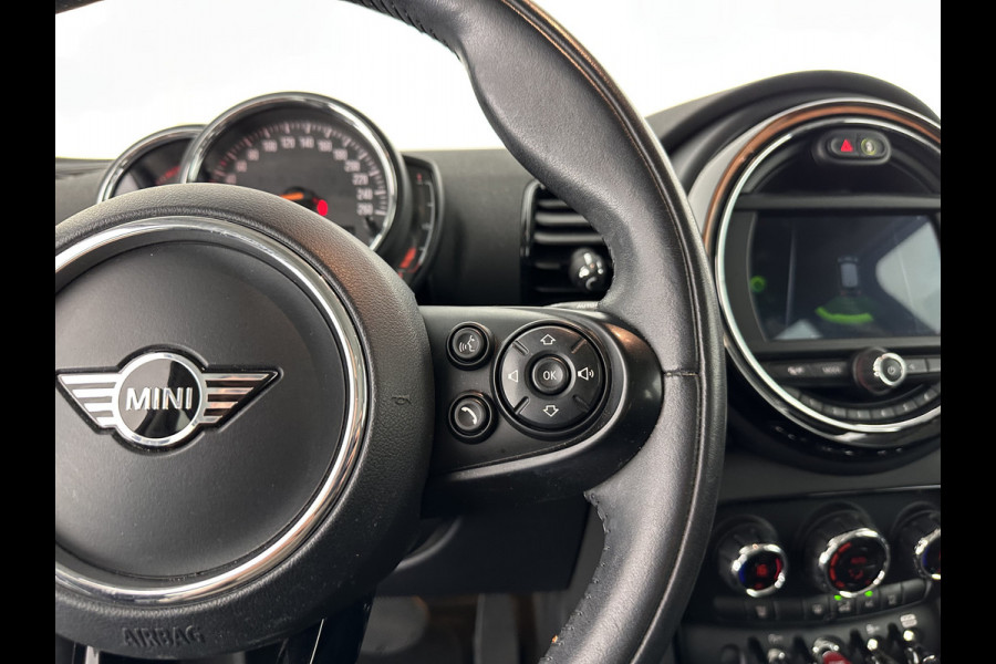 MINI Clubman 1.5 Cooper Chili Aut. *1/2LEATHER | FULL-LED | KEYLESS | NAVI-FULLMAP | SPORT-SEATS | ECC | PDC | CRUISE | 18''ALU*