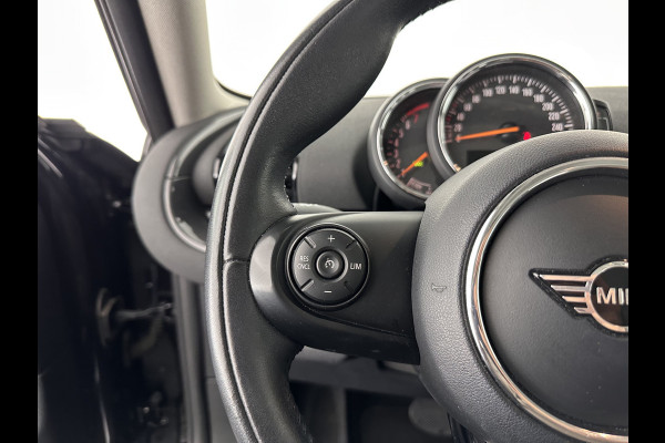 MINI Clubman 1.5 Cooper Chili Aut. *1/2LEATHER | FULL-LED | KEYLESS | NAVI-FULLMAP | SPORT-SEATS | ECC | PDC | CRUISE | 18''ALU*