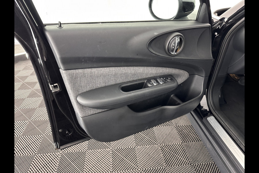 MINI Clubman 1.5 Cooper Chili Aut. *1/2LEATHER | FULL-LED | KEYLESS | NAVI-FULLMAP | SPORT-SEATS | ECC | PDC | CRUISE | 18''ALU*