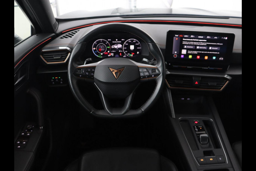 CUPRA Formentor 1.4 e-Hybrid | Leder | Trekhaak | Stoel & stuurverwarming | Carplay | Camera | Memory | Sfeerverlichting | Keyless | Full LED | PHEV