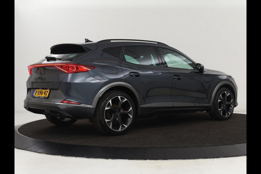 CUPRA Formentor 1.4 e-Hybrid | Leder | Trekhaak | Stoel & stuurverwarming | Carplay | Camera | Memory | Sfeerverlichting | Keyless | Full LED | PHEV
