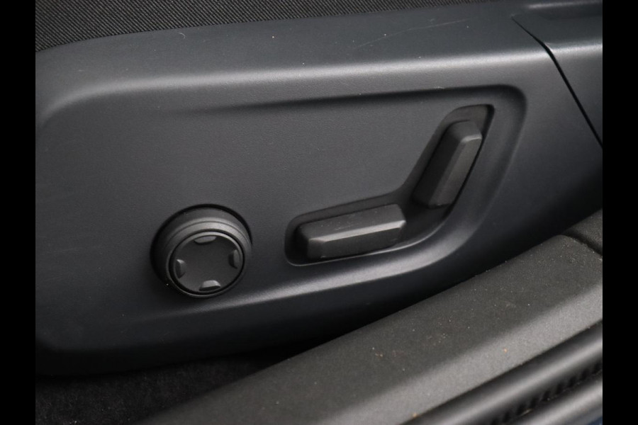 Polestar 2 Long Range Dual Motor Launch Edition 78kWh | Panoramadak | Trekhaak | Stoel & stuurverwarming | 360 camera | Adaptive cruise | Harman/Kardon | Carplay