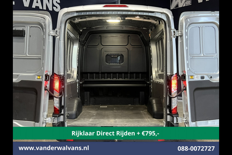 Ford Transit 2.0 TDCI 131pk L3H2 Dubbele Cabine Euro6 * Rijklaar Direct Rijden* Airco | 6-Zits | LED | 2500kg Trekhaak | Cruisecontrol Verwarmde voorruit, Parkeersensoren