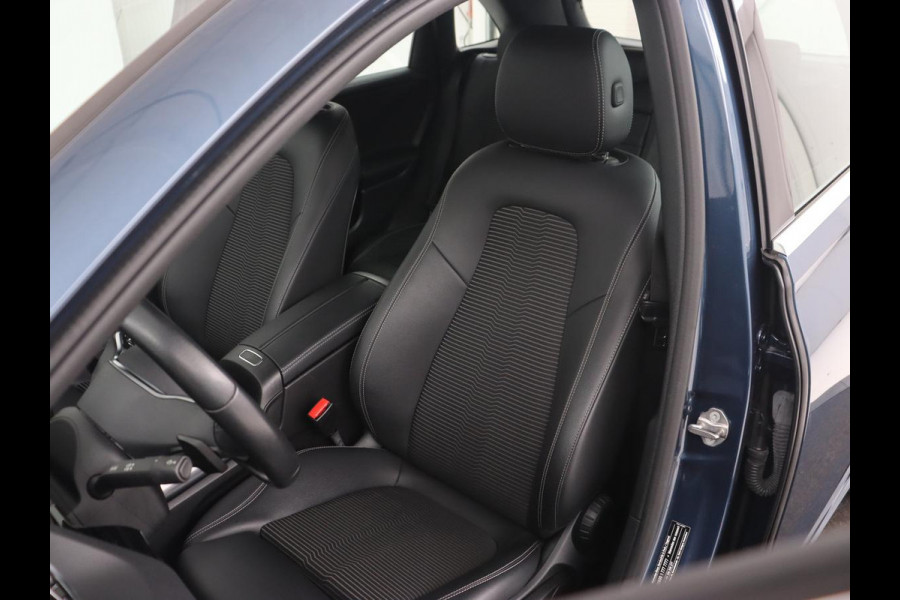 Mercedes-Benz B-Klasse 180 Advantage | Stoelverwarming | Camera | Carplay | Trekhaak | Full LED | Navigatie | Half leder | Climate control | Park Assist