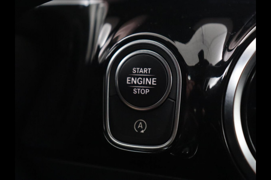 Mercedes-Benz B-Klasse 180 Advantage | Stoelverwarming | Camera | Carplay | Trekhaak | Full LED | Navigatie | Half leder | Climate control | Park Assist