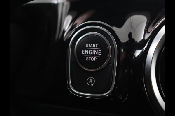 Mercedes-Benz B-Klasse 180 Advantage | Stoelverwarming | Camera | Carplay | Trekhaak | Full LED | Navigatie | Half leder | Climate control | Park Assist
