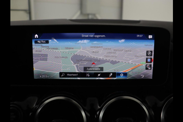 Mercedes-Benz B-Klasse 180 Advantage | Stoelverwarming | Camera | Carplay | Trekhaak | Full LED | Navigatie | Half leder | Climate control | Park Assist
