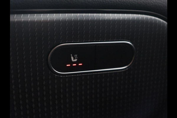 Mercedes-Benz B-Klasse 180 Advantage | Stoelverwarming | Camera | Carplay | Trekhaak | Full LED | Navigatie | Half leder | Climate control | Park Assist