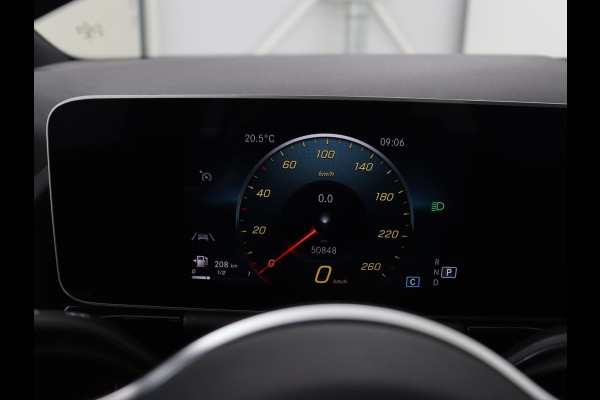Mercedes-Benz B-Klasse 180 Advantage | Stoelverwarming | Camera | Carplay | Trekhaak | Full LED | Navigatie | Half leder | Climate control | Park Assist