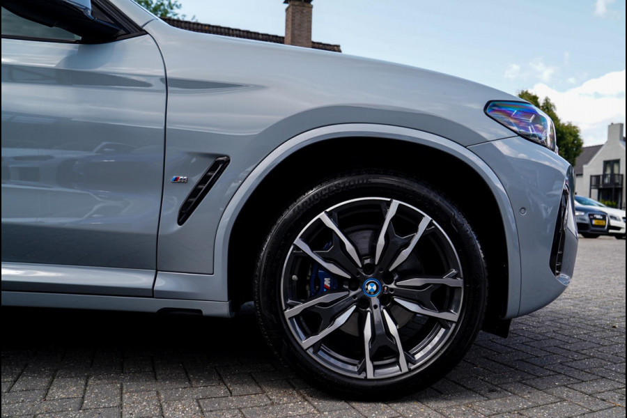 BMW X3 XDrive30e High Executive | Panorama | Driving Assistant | HuD | Harman/Kardon | ACC | Lane Assist | Adaptieve LED | Memory