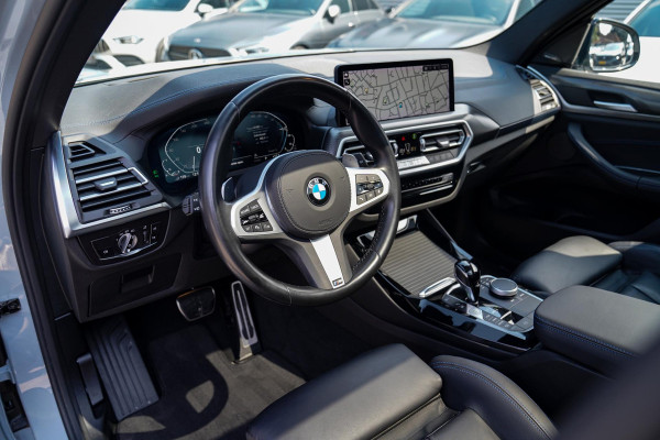 BMW X3 XDrive30e High Executive | Panorama | Driving Assistant | HuD | Harman/Kardon | ACC | Lane Assist | Adaptieve LED | Memory